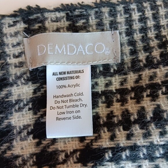 Demdaco Soft Black Gray Cream Plaid Scarf w/Buttons - Picture 6 of 9
